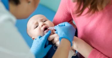 8 تحذيرات من الأطباء بخصوص التطعيم ضد شلل الأطفال