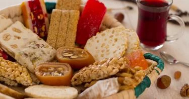 دكتور مجدي نزيه: هذه هي مخاطر تناول حلويات المولد