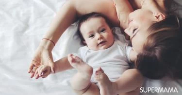 متى يعرف الطفل الرضيع اسمه؟
