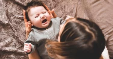 أعراض سيولة الدم عند الرضع والأطفال