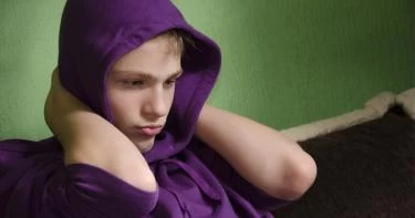 كيف أعرف أن ابني مدمن