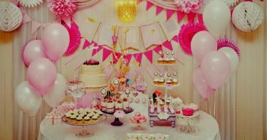 تزيين طاولة عيد ميلاد أطفال