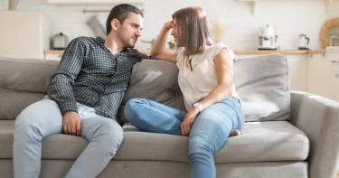 علامات الحب عند الرجل الكتوم
