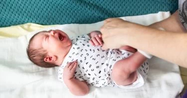 أسباب التشنج عند الأطفال الرضع