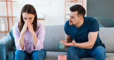 أخطاء الزوج تجاه زوجته