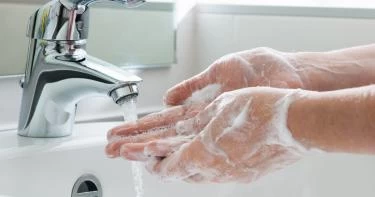 لماذا يجب أن نغسل اليدين لمدة 20 ثانية؟