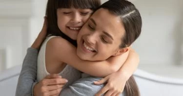 كيفية التعامل مع طفل عمره 7 سنوات؟