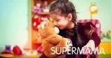 تحدث الطفل مع شخص خيالي