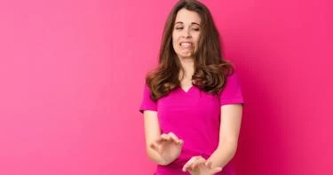 عادات مقرفة مفيدة للصحة