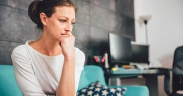أخطاء ترتكبها الأمهات