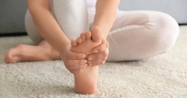 ألم باطن القدم