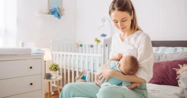 أضرار حليب الأم على الرضيع
