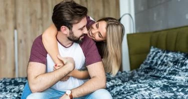 تأثير الحضن على الرجل