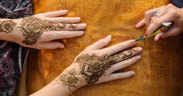 نقش حناء إماراتي