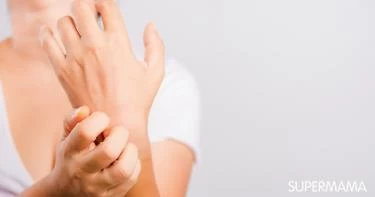 أسباب حكة اليدين والقدمين للحامل