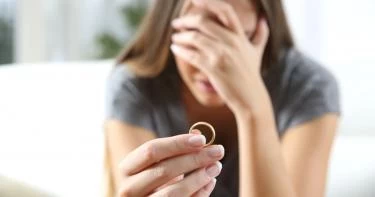 كيف تتخطين اكتئاب ما بعد الطلاق