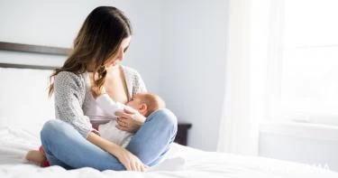 وضعية الكوالا لتسهيل الرضاعة الطبيعية