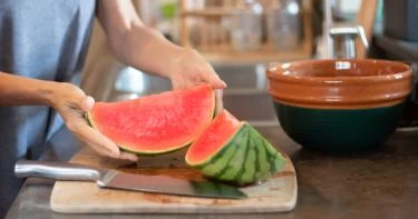 طرق تقطيع البطيخ
