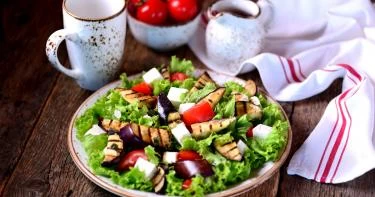 سلطات الباذنجان