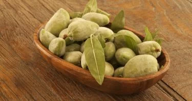 فوائد اللوز الأخضر للحامل