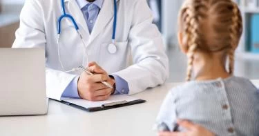 أسباب ظهور دم في البول عند الأطفال