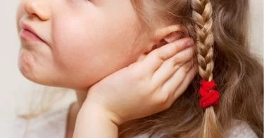 التهاب شحمة الأذن عند الأطفال