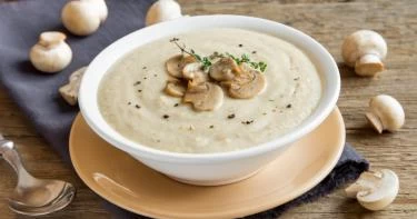 شوربات شتوية باستخدام الكريمة