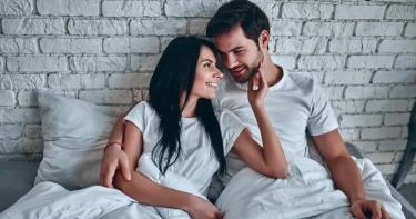 كم مرة يستطيع الرجل مجامعة زوجته في الأسبوع