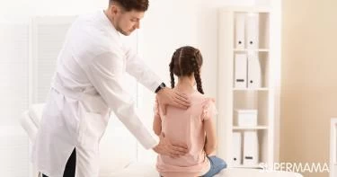 أسباب تشوهات العمود الفقري عند الأطفال