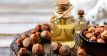 زيت البندق للشعر
