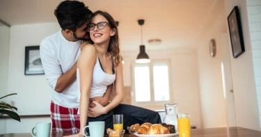صفات الرجل الشهواني