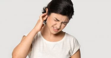 ثقب طبلة الأذن