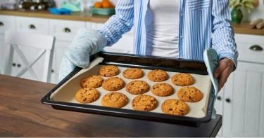 طريقة حفظ الكوكيز بعد الخبز