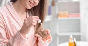 فوائد زيت البرافين للشعر