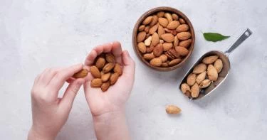 فوائد اللوز للأطفال