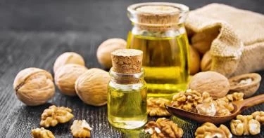 فوائد زيت عين الجمل للبشرة