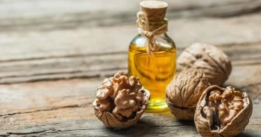 فوائد زيت عين الجمل للشعر