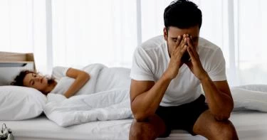 هل قلة النوم تؤثر على الانتصاب