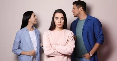 كيف أحافظ على زوجي من زميلاته؟