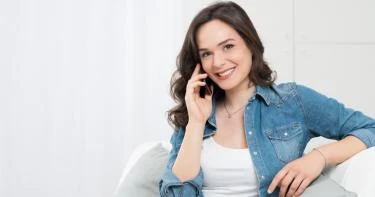 كيف أثير زوجي بالكلام وهو بعيد عني؟