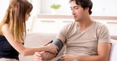 هل هناك رابط بين العلاقة الحميمة والضغط المنخفض