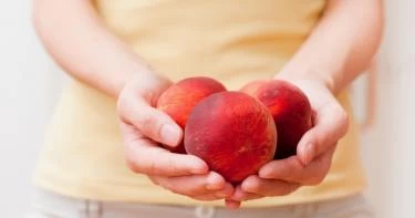 فوائد الخوخ للشعر