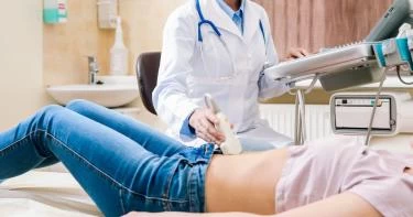 هل يظهر كيس الحمل في الأسبوع الرابع؟