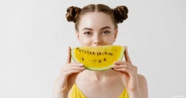 أضرار البطيخ الأصفر على الحامل: هل يؤثر على جنينك؟