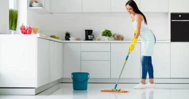 طريقة تنظيف السيراميك بالخل