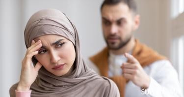 زوجي يهددني بالطلاق على أتفه الأسباب.. ماذا أفعل؟