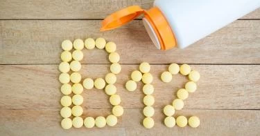 فوائد فيتامين b12 للأعصاب