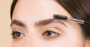تطويل الحواجب: كيف يمكن ذلك؟