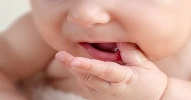 شكل اللثة عند التسنين: كيف تكون؟