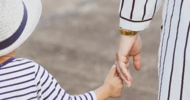 سلامة الأطفال خارج المنزل